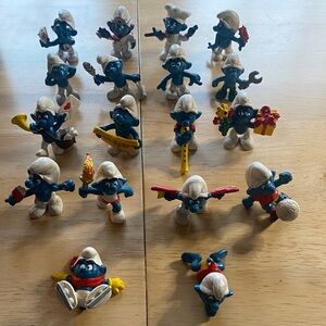 Blue Smurf-Inspired Collectible Figurine Set - Blue & White Play Figures